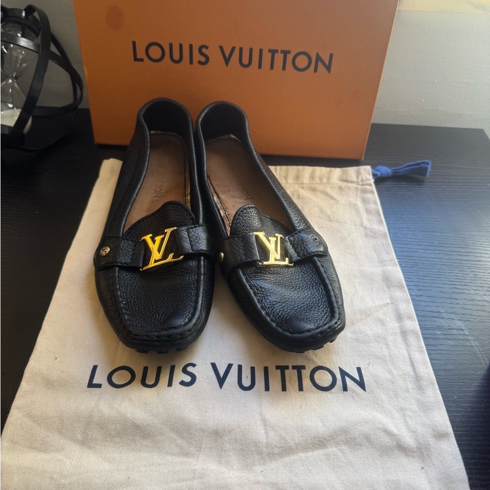 Louis Vuitton Black Loafers with Gold Logo - Picture 5 of 6